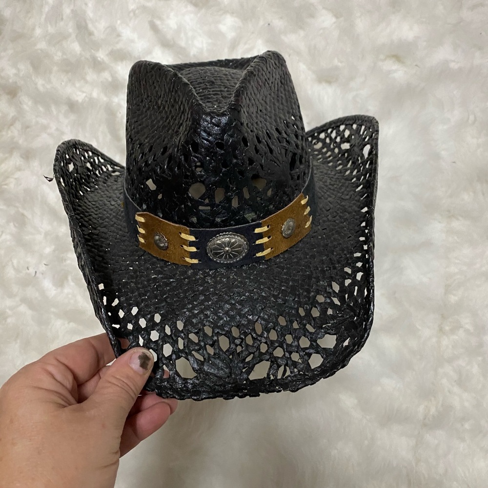 Like new cowgirl hat